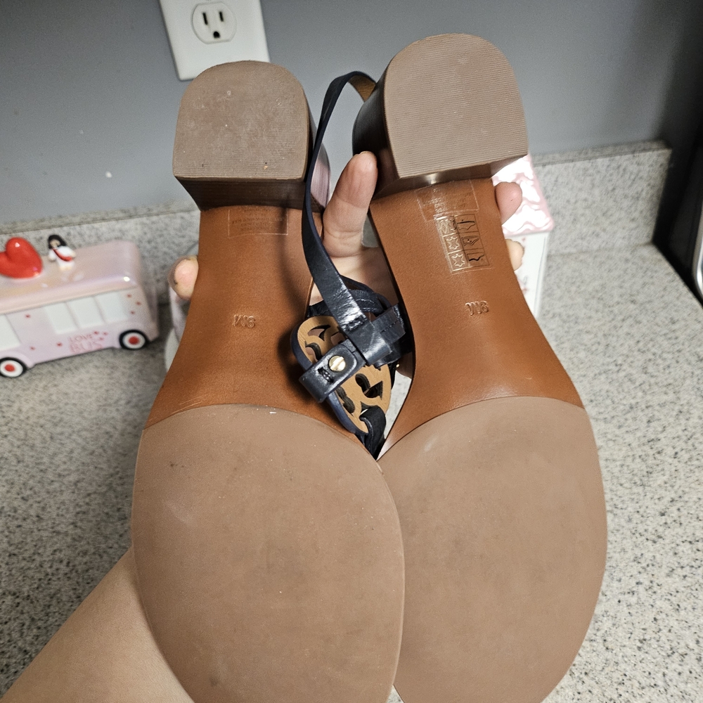 Tory Burch Black Miller Logo Thong Sandals - Picture 8 of 9